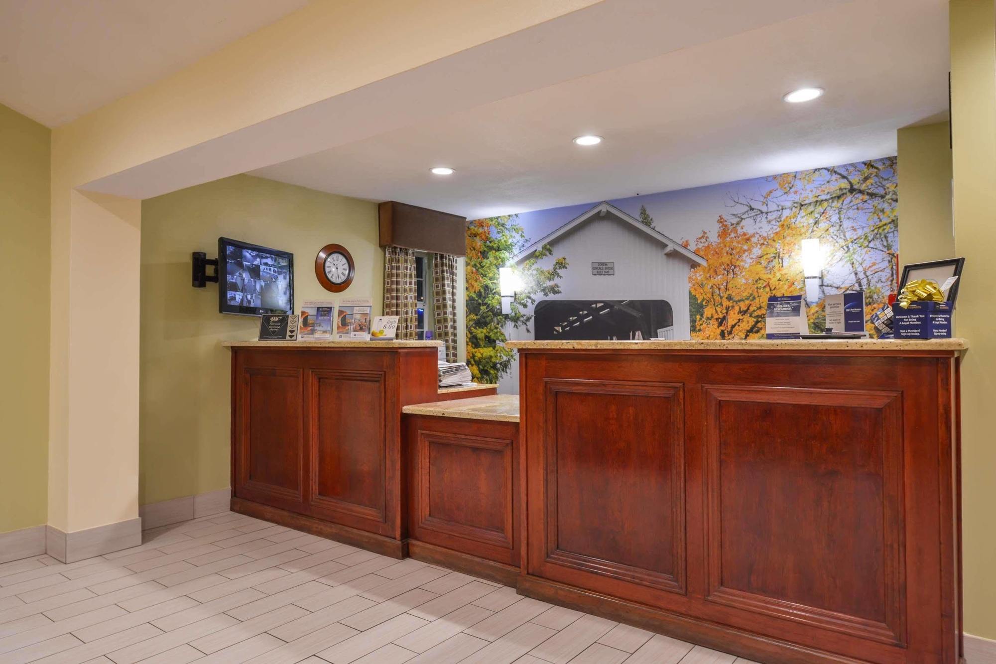 Best Western Cottage Grove Inn Exterior photo